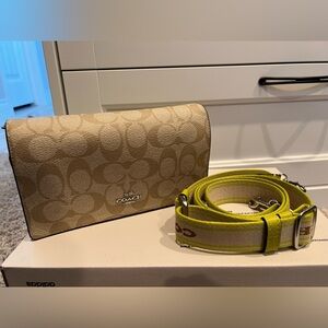 Coach crossbody cream and green